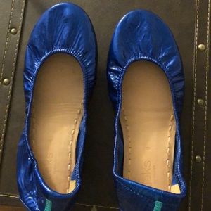 Tieks patent Sapphire flats- size 9